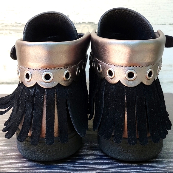 EUC COACH LEATHER ROCCASIN CUT OUT SNEAKERS - Picture 4 of 13